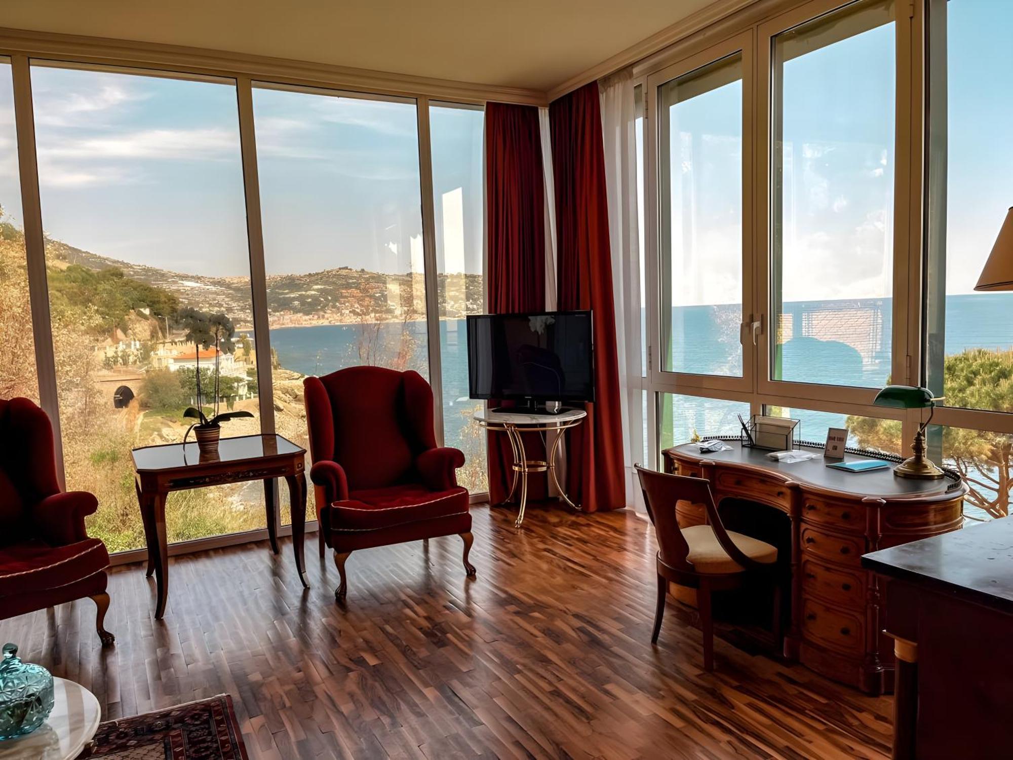 Grand Hotel Del Mare Resort & Spa Bordighera Esterno foto