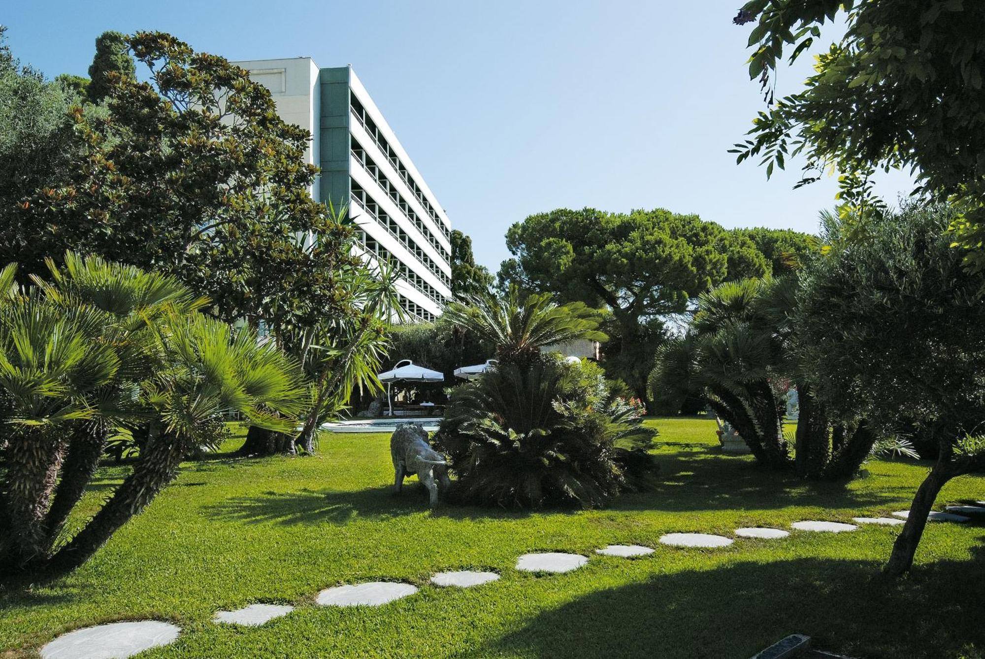 Grand Hotel Del Mare Resort & Spa Bordighera Esterno foto